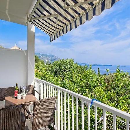 Grljevi - With Sea View And Balcony A2 믈리니